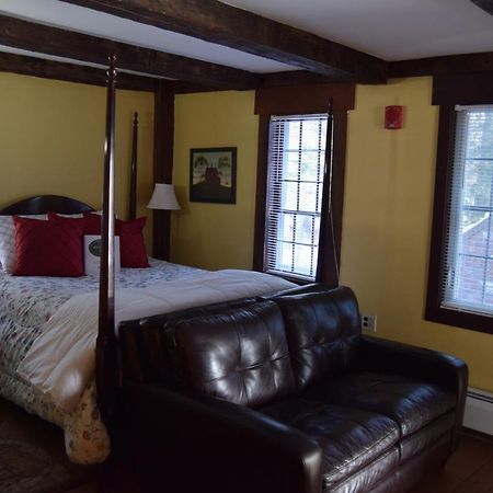 The New Hampshire Mountain Inn Wilmot Екстериор снимка