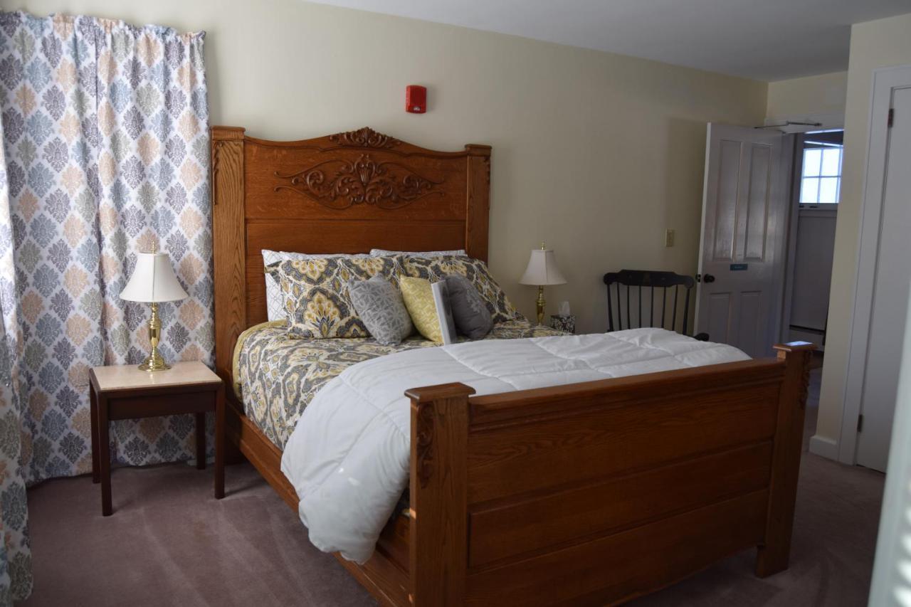 The New Hampshire Mountain Inn Wilmot Екстериор снимка