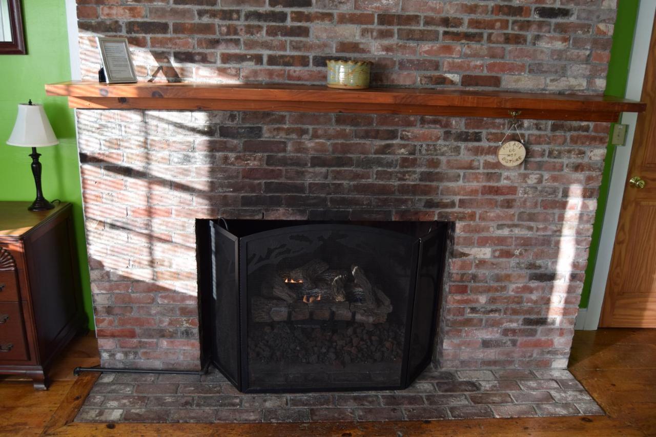 The New Hampshire Mountain Inn Wilmot Екстериор снимка