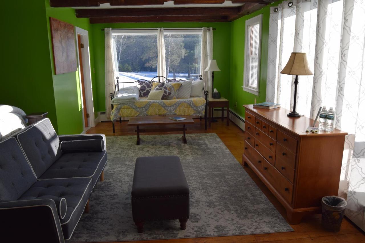 The New Hampshire Mountain Inn Wilmot Екстериор снимка